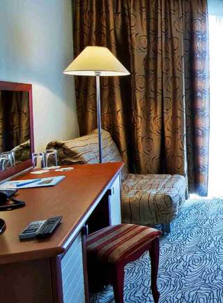Отель Alex Resort & Spa Hotel Гагра Стандартный двухместный номер с 1 кроватью или 2 отдельными кроватями-10