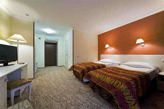 Отель Alex Resort & Spa Hotel Гагра Стандартный двухместный номер с 1 кроватью или 2 отдельными кроватями-9