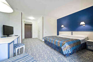 Отель Alex Resort & Spa Hotel Гагра Стандартный двухместный номер с 1 кроватью или 2 отдельными кроватями-4