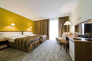 Отель Alex Resort & Spa Hotel Гагра Стандартный двухместный номер с 1 кроватью или 2 отдельными кроватями-6